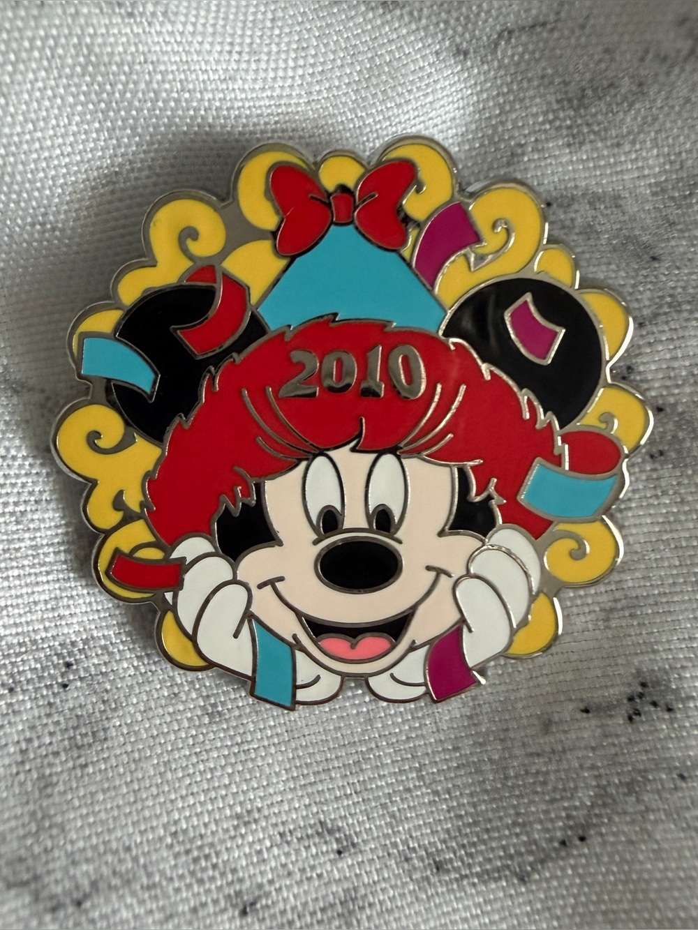 Disney | NWOT Minnie Mouse 2010 Pin